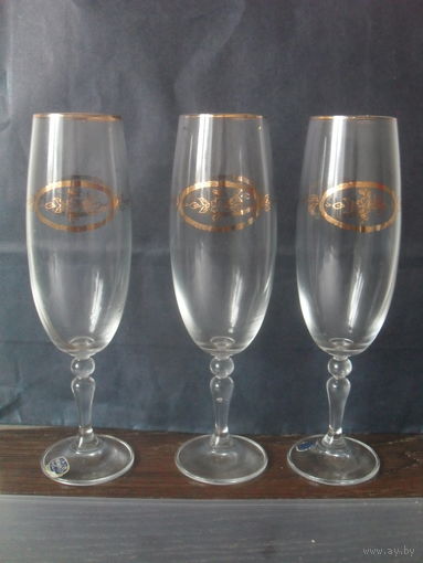 Бокалы,фужеры Богемия (Чехословакия).3 шт.20Х5 см.