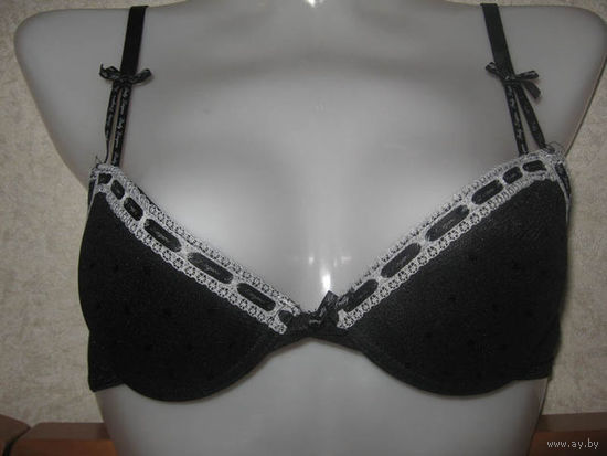 Бюстгальтер фирменный-H&M-размер-EUR-70B. Made in Thailand.