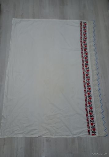 Простыня вышитая старинная