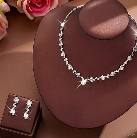 Бижутерия (новогодний комплект) - колье и серьги