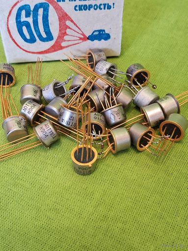 Оптроны АОТ110А (СССР)