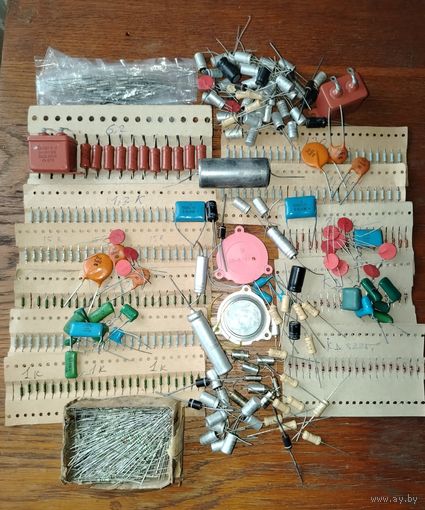 Радиодетали СССР РЕЗИСТОРЫ, КОНДЕНСАТОРЫ