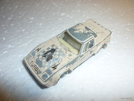 Модель авто Mazda RX7. Старый Китай. масштаб 1:64.
