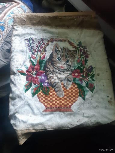 Старые вышиванки и накидка