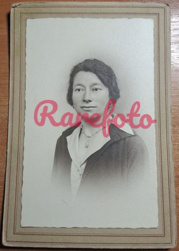 1910-е Кабинет-портрет дама кулон типажи ретро студийное фото