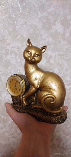Статуэтка. Часы настольные, каминные