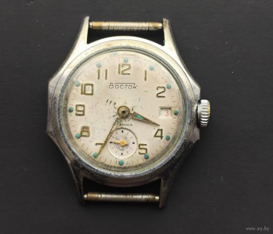 Часы восток