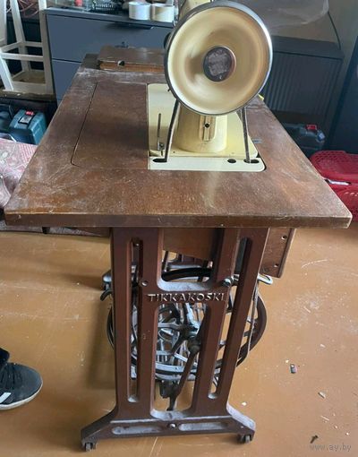 Швейная машинка Tikkakoski, рабочая