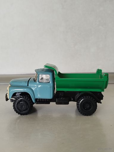 Коллекционные модели машинок. СССР. ЗИЛ самосвал. Масштаб 1:43. Без коробки. С рубля, без МЦ.