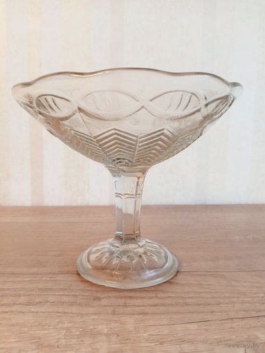 Ваза прозрачное стекло клеймо 1 КДО 60 - 70 годы винтаж