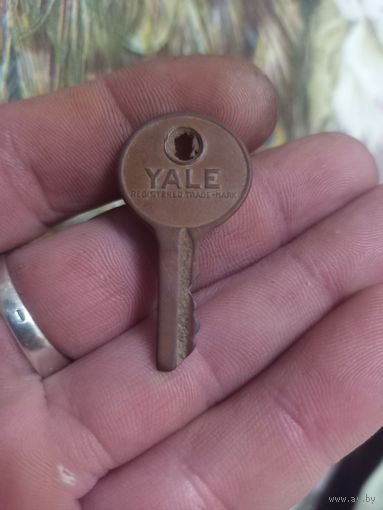 Ключ YALE