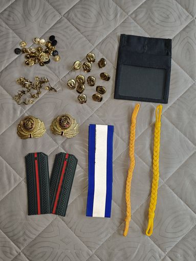 Фурнитура, погоны + кашне.