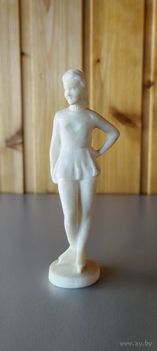 Конькобежка из колкого пластика, СССР