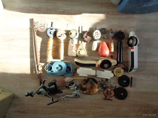 Рыболовные запчасти одним лотом