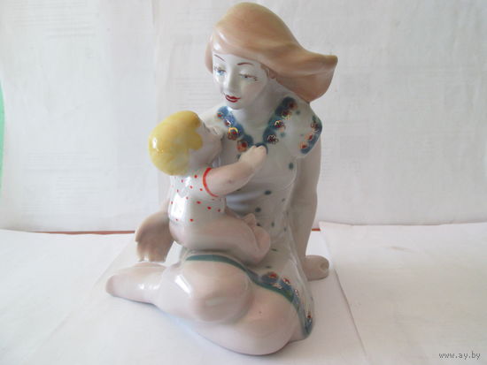 СТАТУЭТКА МАТЕРИНСТВО (МАТЬ И ДИТЯ) ВРЕМЕН СССР.