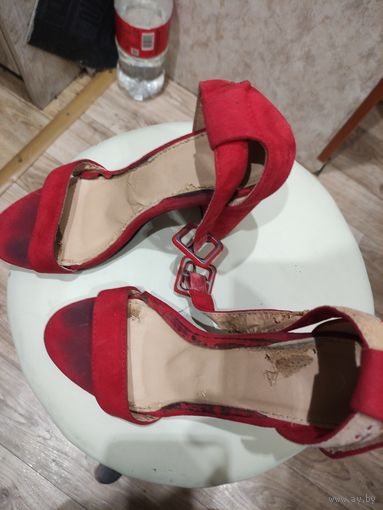 Женские туфли