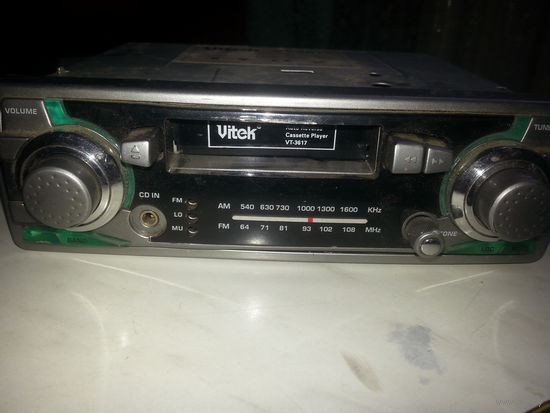 Магнитола кассетная Vitek VT-3617