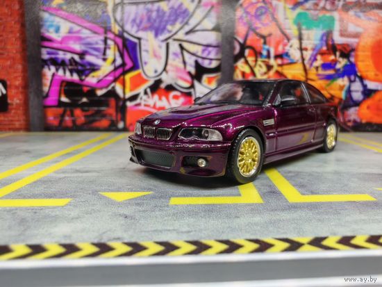 Коллекционная модель 1/64 Street Weapon BMW 3-series E46 M3