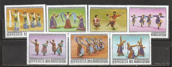 ФФ5 Монголия 1977 Национальные танцы