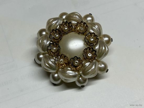 Брошь