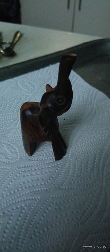 Статуэтка слоник деревянная