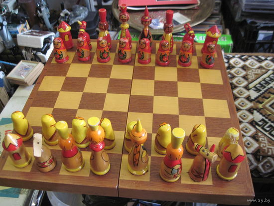 Шахматы деревянные расписные.