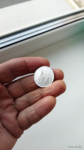 100 рупий 1999 г. Индонезия.