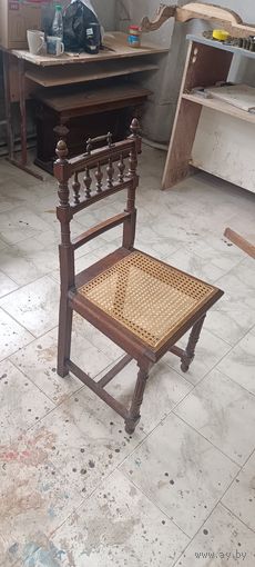 Стул старинный