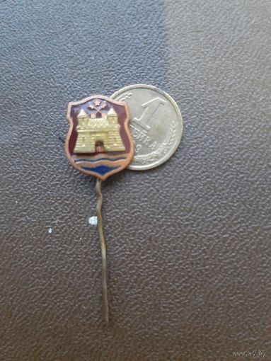 Значок тяжелый. Эмали. Рига