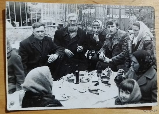 Старое фото Радуница