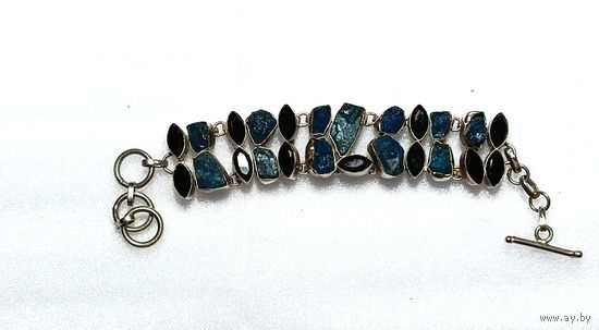Браслет синий апатит и чёрный оникс.