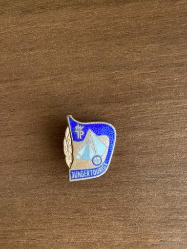Знак ГДР. Пионерия. Юный турист. Тяжёлый