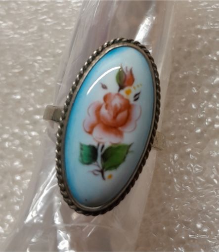 Кольцо. Финифть.