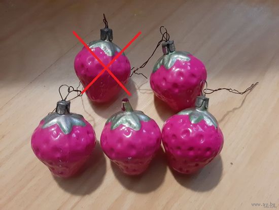 Ёлочная игрушка Клубника (СССР)