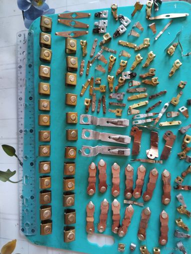 Лот контактов а. Выключателей , реле, переключателей, пускателей.01