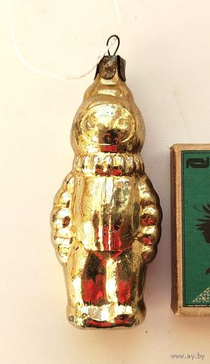 Ёлочная игрушка. Космонавт. И-53.