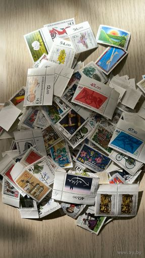 Подборка марок ФРГ (много не гашеных и оценочной ценой)500+