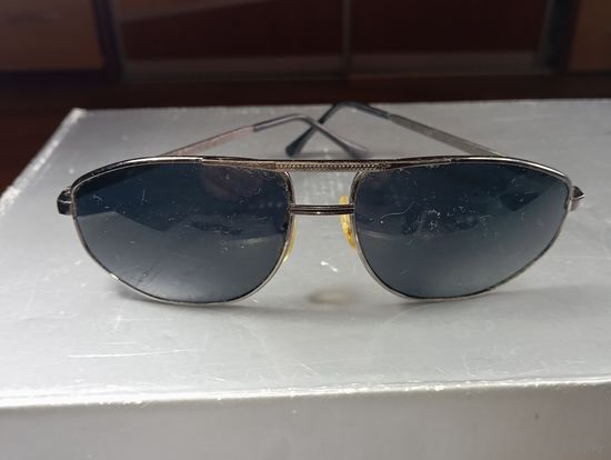 Солнцезащитные очки в классической оправе Авиатор или капелька . 1980-х годов .Предсезонная распродажа Винтажных солнцезащитных очков с рубля !