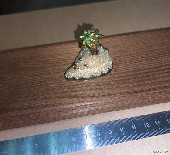 Шкатулка миниатюрная. Остров.