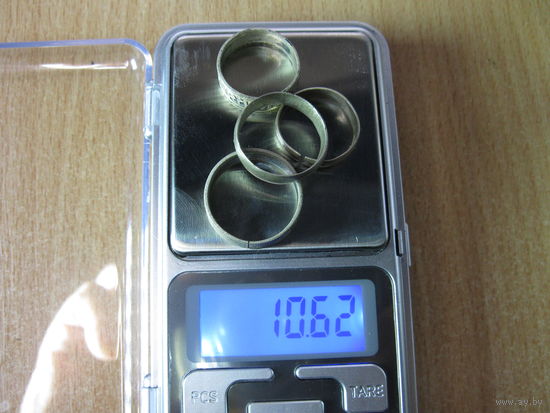 4 серебряных кольца (3 спаси и сохрани, одно самоделка из монеты)