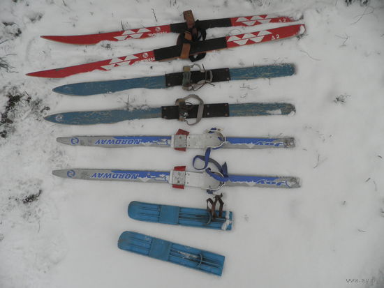 Ретро-лыжи Телеханы БССР,детские и подростковые 4 пары,для интерьера и не только времён СССР 70-80-е г.С рубля.