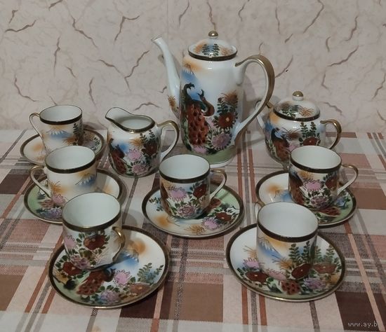 Японский кофейный сервиз на шесть персон. Гейша. Литофания на каждой чашке. Костяной фарфор. Ручная роспись. Семидесятые.