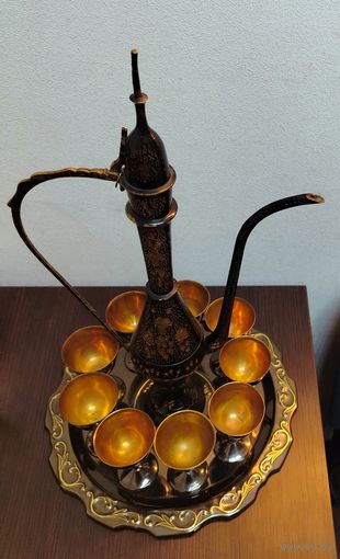 Винтажный набор ( Кугман с рюмками 12шт и подносом ) Индийский 1970г - е .