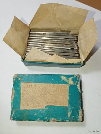 Новый набор машинные швейные иглы производства СССР ,  изготовленные на Артинском механическом заводе.