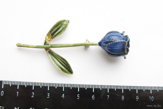 Все лоты с рубля.Брошь роза,металл,латунь?,СССР,старая,редкая .