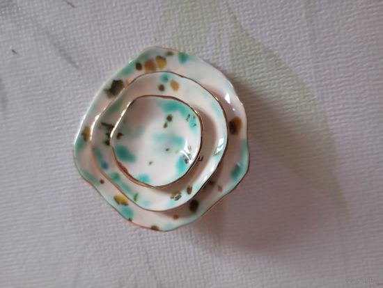 Фарфоровая брошь, Германия