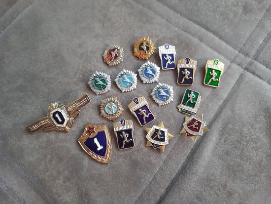 Значки-разрядники СА плюс БОНУС всё ОДНИМ ЛОТОМ.