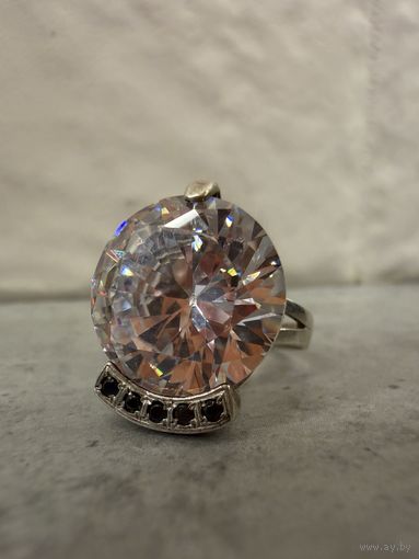 Перстень СЕРЕБРО 925 пр. 17 р-р (1)    Распродажа коллекции!!!