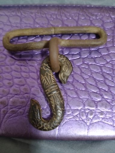 Зацеп змейка пуговица орлянка в подарок