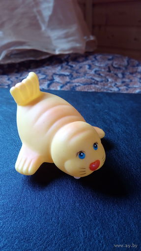Игрушка резиновая Морж